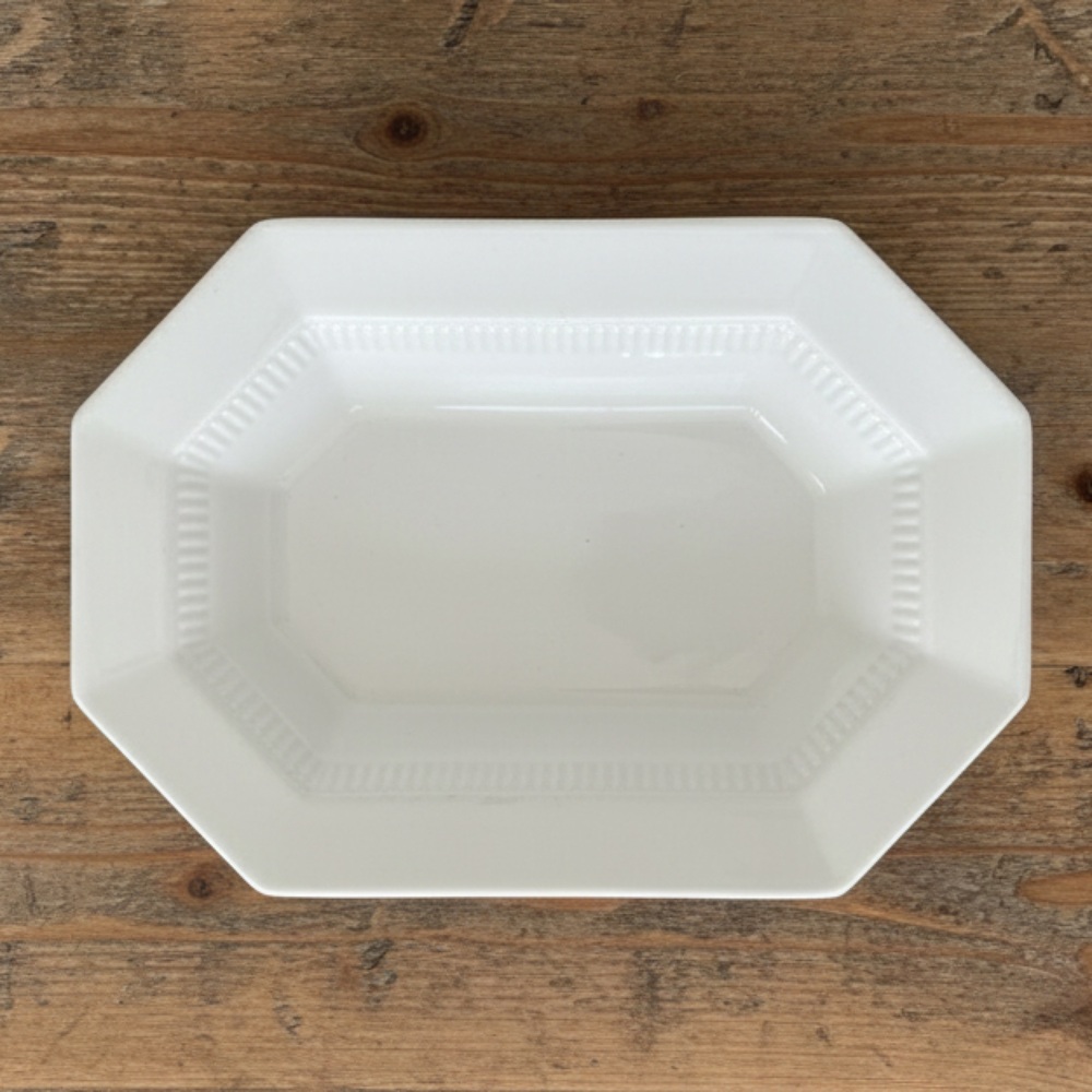 INDEPENDENCE IRONSTONE Vintage White Farmhouse Vegetable Serving Dish 10.5” x 7”